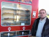 Le boulanger de Doue installe des distributeurs à pain