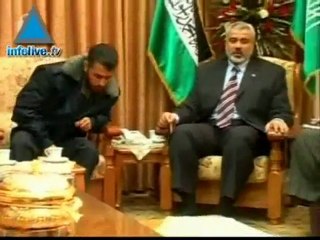 Abbas promises Olmert to try to secure the release of Gilad