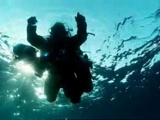 330m SOUS LES MERS - EXTRAIT DOCUMENTAIRE