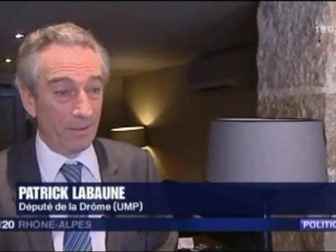 Patrick LABAUNE baisse ses indemnités parlementaires (Valence, 26 janvier 2012)