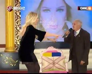 Seda Sayan Konuğunu Böyle Dövdü