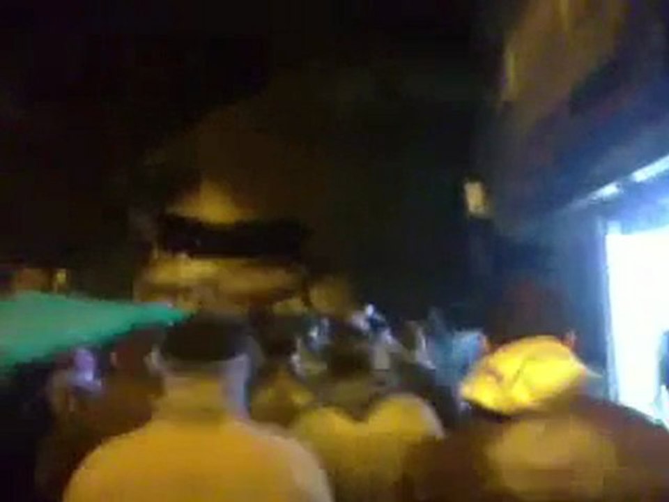 فري برس   ريف دمشق زملكا مظاهرة مسائية حاشدة رغم الحصار وقصف مدن الغوطة الشرقية 29 1 2012 ج1