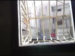 فري برس   ريف دمشق الغوطة الشرقية  حمورية  أثار القصف العشوائي  29 1 2012 ج1