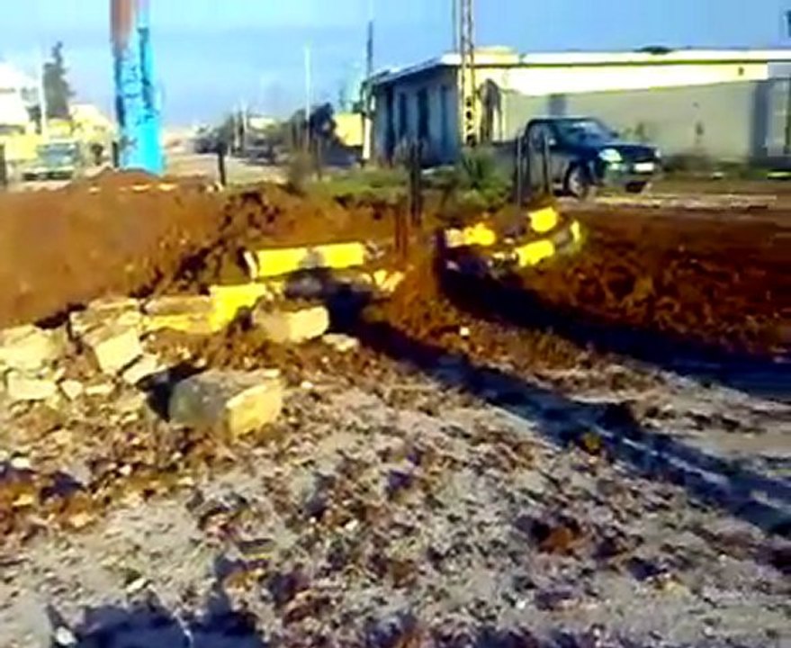 فري برس   حماة أثار القصف من بلدة ارزة العلوية على بلدة خطاب 29 2012