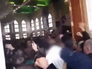 فري برس   اللاذقية  جامع صوفان لبيك يالله  خلال تشييع الأطفال 28 1 2012