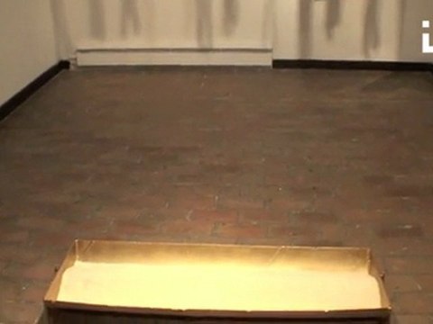 Asztal in Budapest Galéria Lajos utca