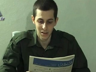 Barak admite Shalit conversaciones en curso