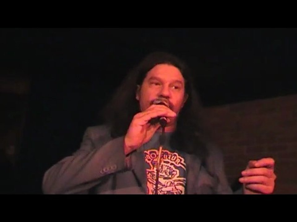 Discours de "Tonton" lors du concert de soutient au Local 66 de Sotteville les rouen , au bateau ivre le 3 fevrier 2012.