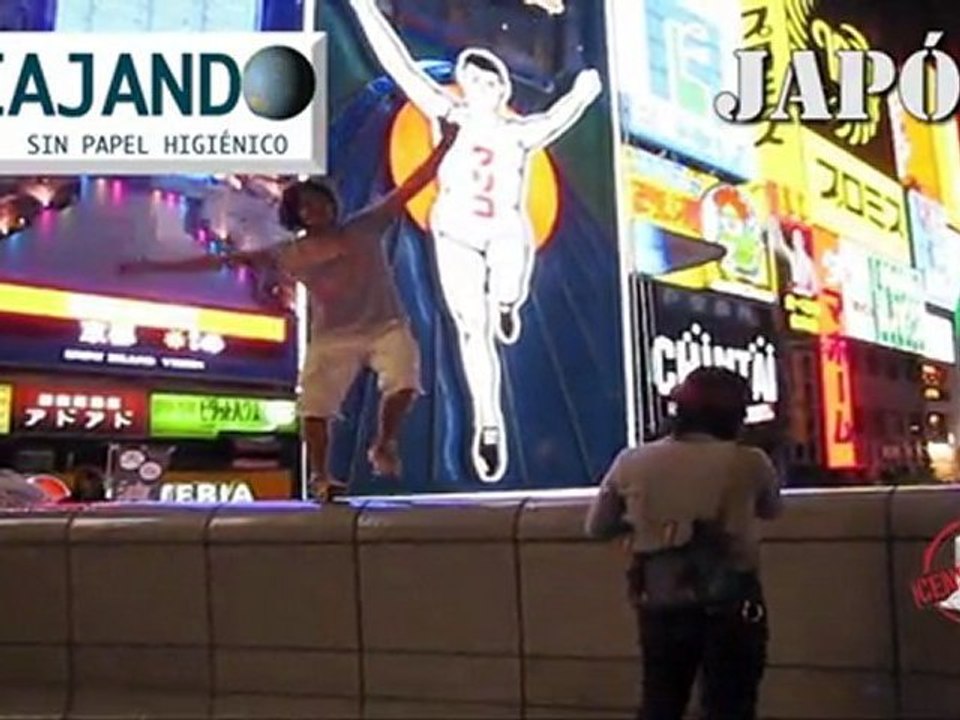 VIAJANDO SIN PAPEL HIGIENICO; el libro de viajes y mochileros