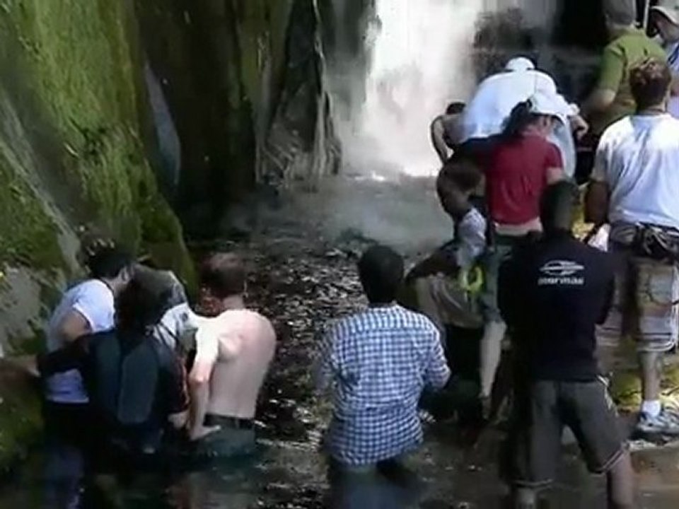 Sneak Peek Breaking Dawn DVD