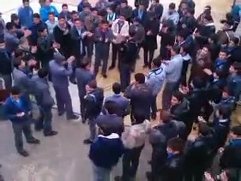 فري برس معرة مصرين مظاهرة طلابية اثناء الفرصة 30 1 2012