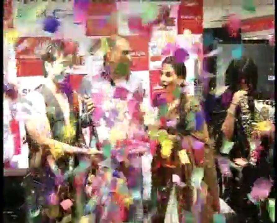 Vidya Balan Launches DVD Of 'The Dirty Picture'