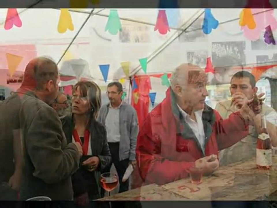 Diaporama  :  (préparation expos)   (expos photos)  (apéritif Basque)