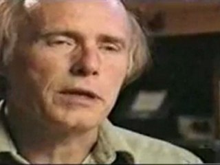 un OVNI se pose dans la campagne au canada UFO