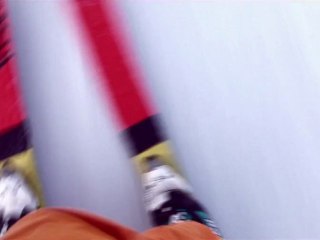 Jaguar XJ против лыжника!