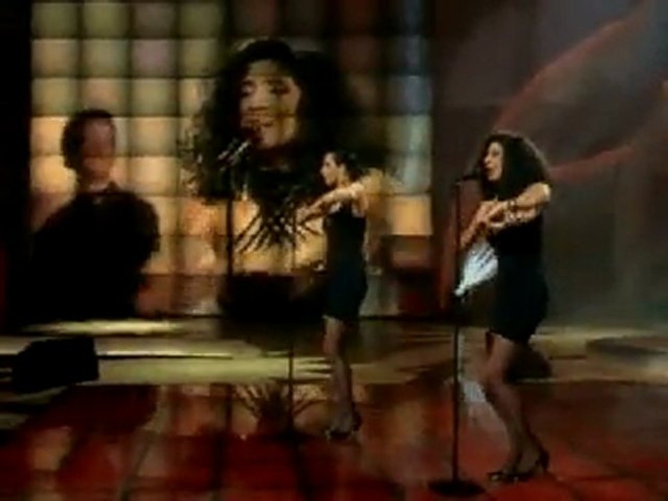 DJ BARIS BALCI Feat.AZUCAR MORENO - BANDIDO 2012 ( RADIO DUB MIX 2012)