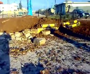 فري برس   حماة   أثار القصف على بلدة خطاب 29 1 2 2012