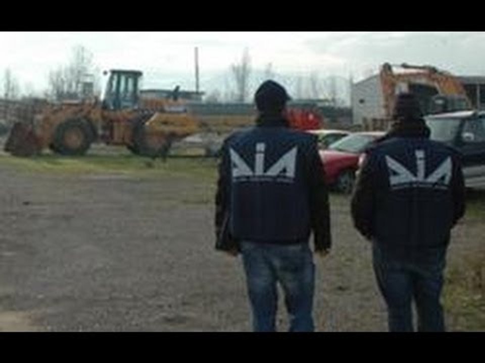 Nola (NA) - Traffico illecito di rifiuti speciali, arresti e sequestri