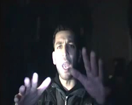 فري برس انشقاق مدرعة مع طاقمها وانضمامهم للجيش الحر30 1 2012