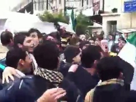 فري برس اعتصام طلاب الجامعة اللبنانية طرابلس 30 1 2012 ج2