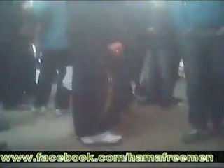 فري برس   أزمة إنسانية وخاصة في الخبز في مدينة حماة 30 1 2012