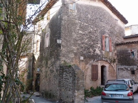 Vente Maison à Renover au centre village de Lorgues proche Vidauban dans le Var !!!!