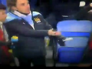 Oπαδός δέθηκε με χειροπέδες (42'-44')