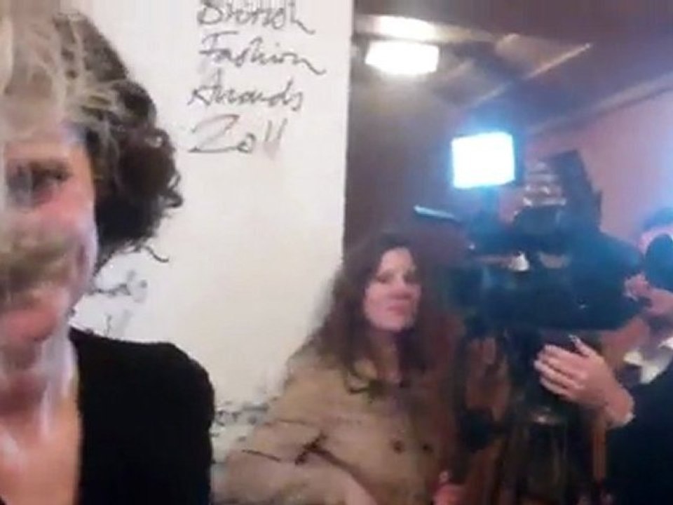 Kate Moss backstage at The British Fashion Awards I GRAZIA