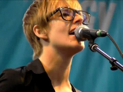 PAMELA HUTE LIVE IN PARIS LE 24 JUILLET 2010