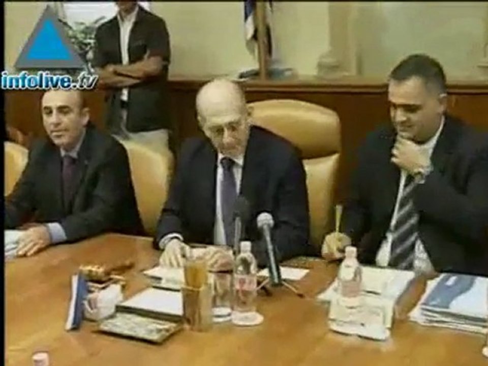 Olmert nombra a Livni a cargo de las negociaciones con los palestinos y busca un acuerdo.