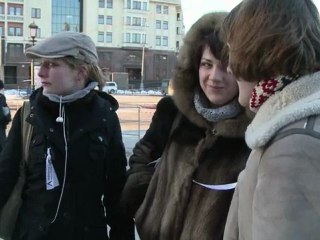 Скачать видео: Russie : les jeunes s'invitent dans la contestation anti-Poutine