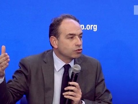 UMP - La croissance ne se décrète pas au bureau politique du PS !