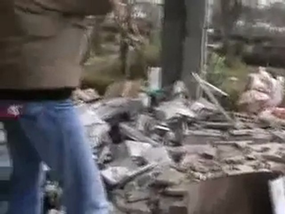 فري برس   حمص النقيب يوسف حمود يشرح كيف قامة كتيبة احفاد خالد بن الوليد بتحرير حاجز باب الدريب من كتائب بشار30 1 2012