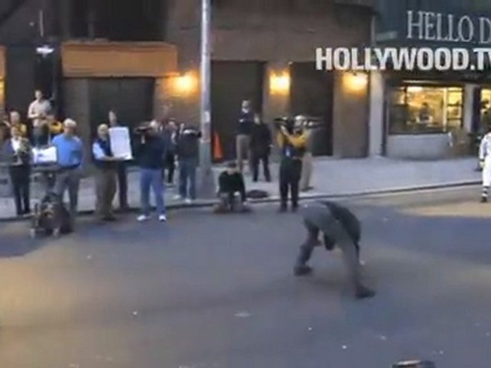 Bill Murray, David Letterman and Regis Philbin hit the streets for Football