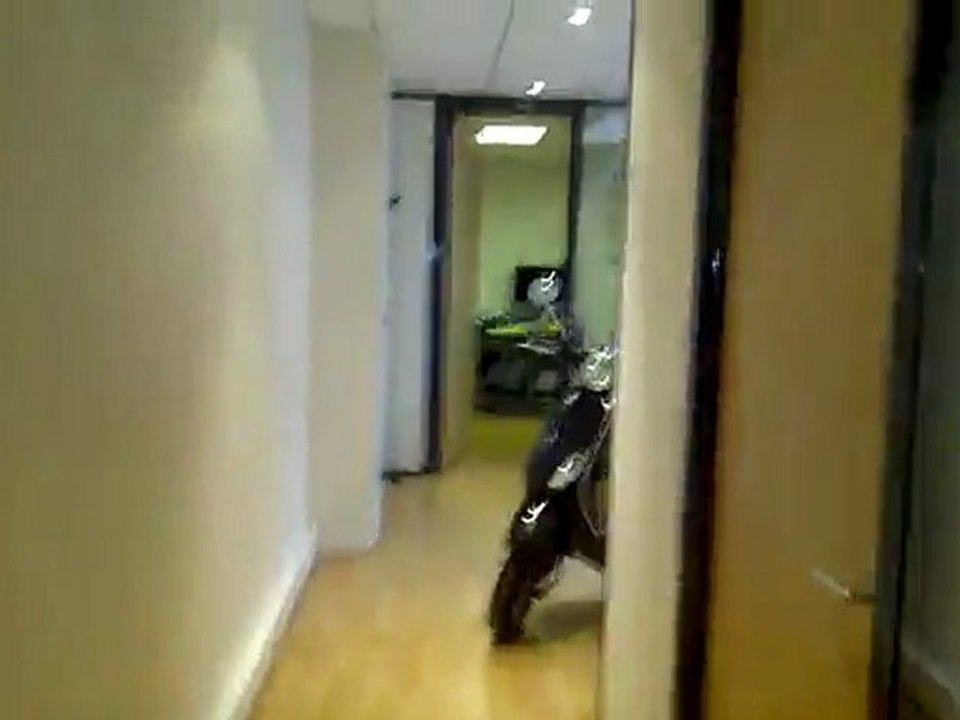 VID-20120131-00157