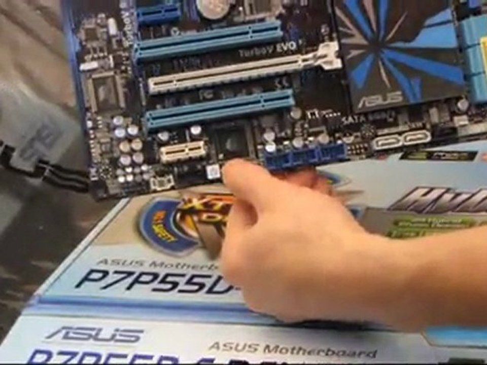 ASUS P7P55D-E Deluxe P55 Core i5 Motherboard Unboxing & First Look Linus Tech Tips