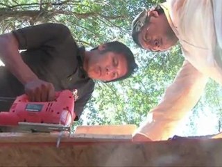 La fabrication du cajón renaît chez les indiens d'Argentine