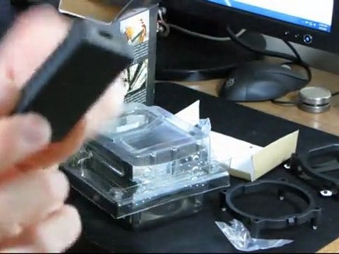 Silenx IXC-92HA2 Heatpipe Direct Touch CPU Heatsink Unboxing & First Look Linus Tech Tips