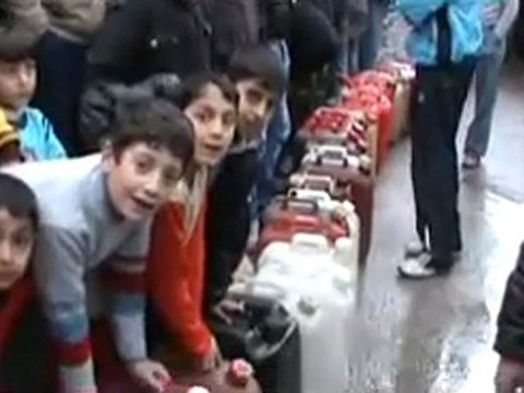 فري برس باباعمرو أزمة المازوت وشاهد عيان يتكلم عن وضع الحي 1 2 2012