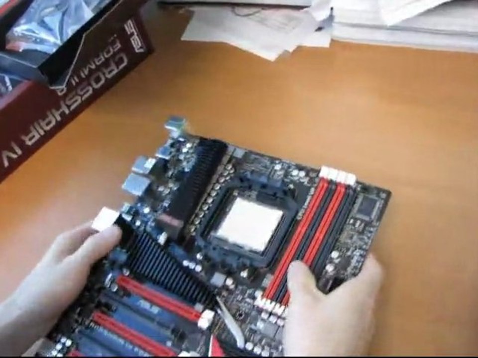 ASUS Crosshair IV Formula 890FX Gaming Motherboard Unboxing & First Look Linus Tech Tips