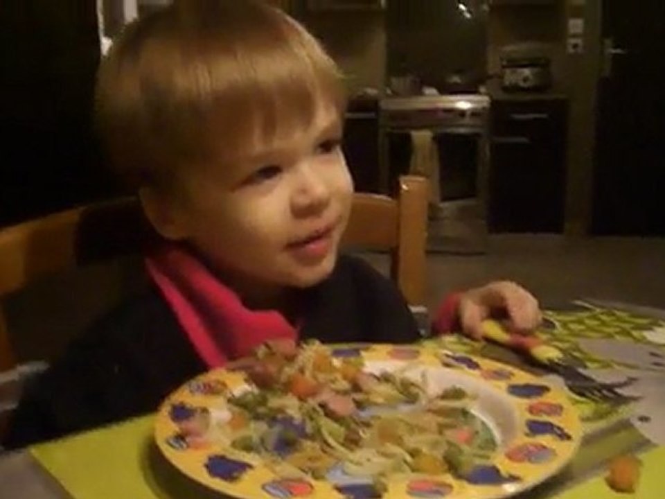 Elliott being funny!