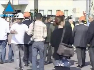وزير الدفاع الإسرائيلي أيهود باراك امر بإغلاق المعابر