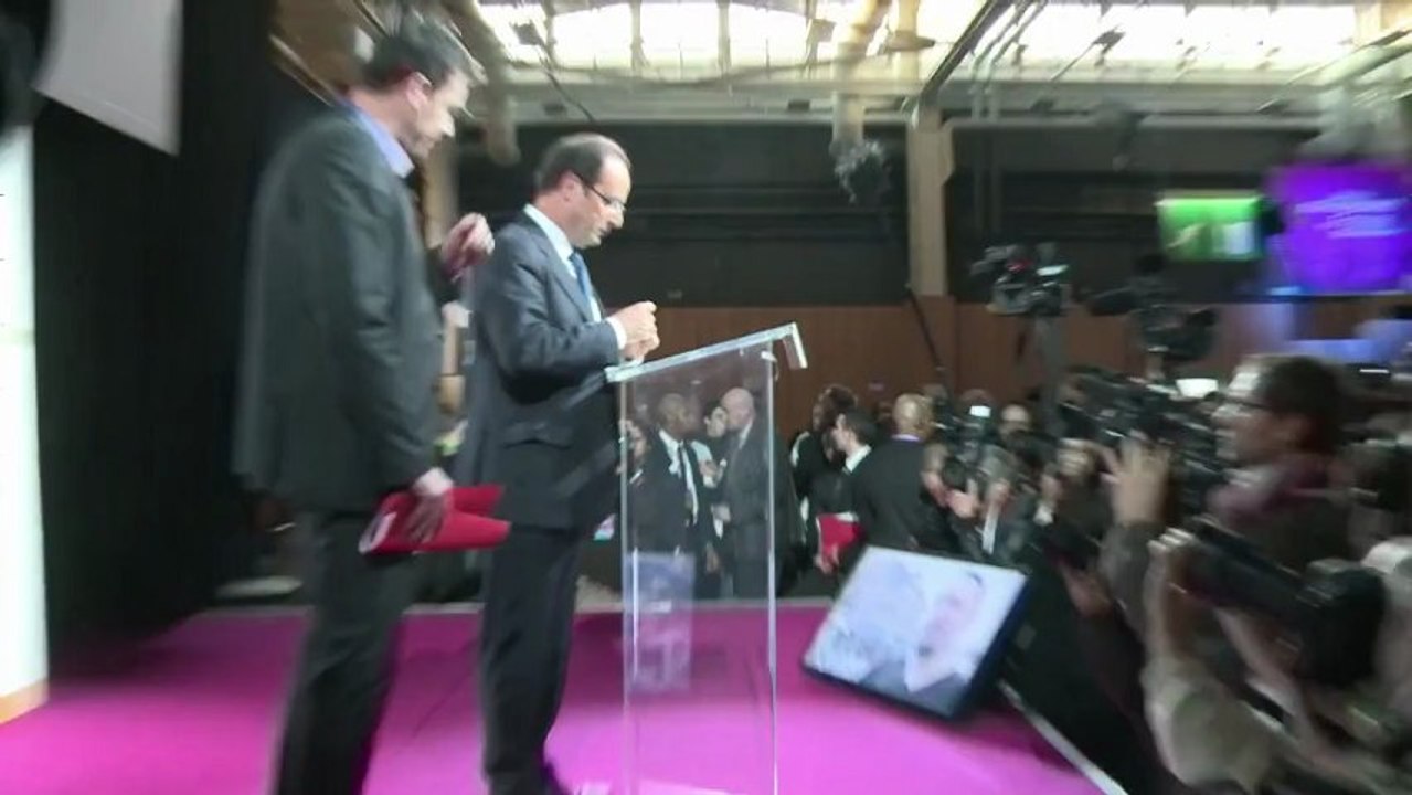 Gemeine Mehl-Attacke auf Hollande