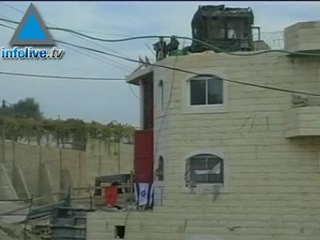 Colonos profanan una mezquita y un cementerio en Hebrón