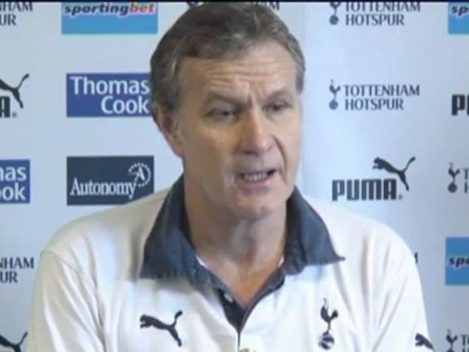 Bond - Mannschaft auch ohne Redknapp konzentriert