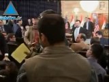 Infolive.tv: Reportero iraquí arroja sus zapatos a George Bu