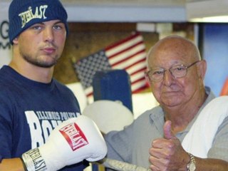 Angelo Dundee, Trainer for Boxing Greats Ali, Leonard, Dies at 90