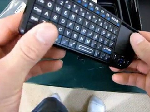 Visiontek Candyboard Mini HTPC Touchpad Keyboard Unboxing & First Look Linus Tech Tips