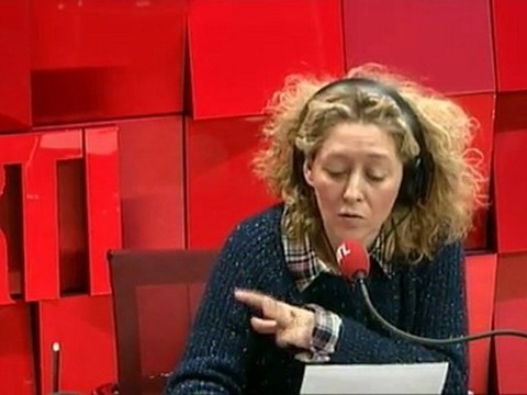 Les Carnets d'Alba : Marine Le Pen va écrire à tous les députés