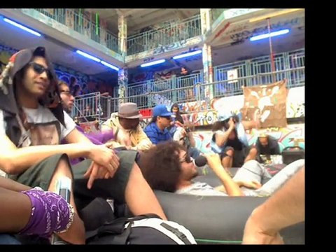 Emo & Metek / Le produit // INTERVIEW & LIVE // Piscine Molitor // 21 Mai 2010